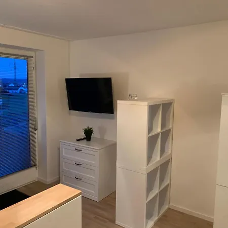 Toppmoderne Ferienwohnung In 아파트 *